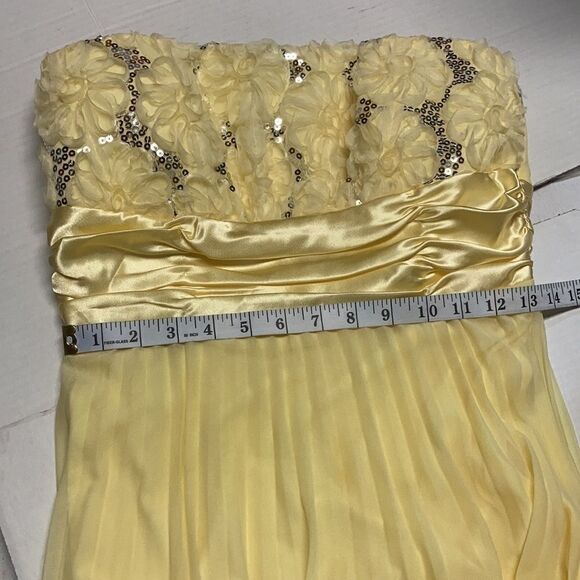 XTRADIONARY, Beaded Mesh Formal strapless,Sz9, Yellow, Sequins,pleats, Hand Wash - Picture 6 of 16